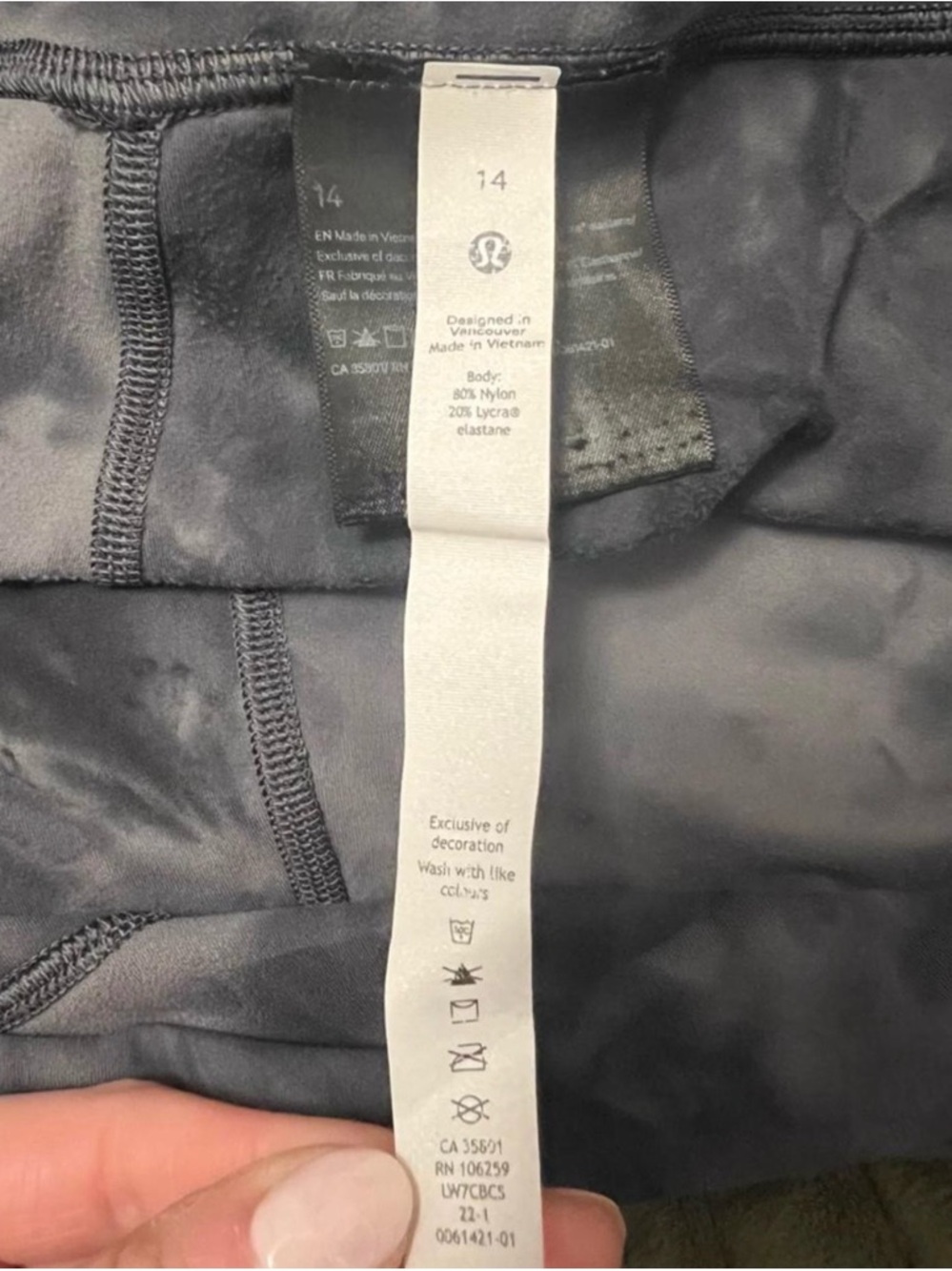 Lululemon Align High-Rise Short with Pockets 8" Grey Nulu Stretch Fabric Size 14 - Picture 7 of 8